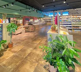 634-biocoop-saint-menet-la-valentine-la-penne-sur-huveaune-marseille-13011-j-magasin-bio-cave-allee-vrac.webp